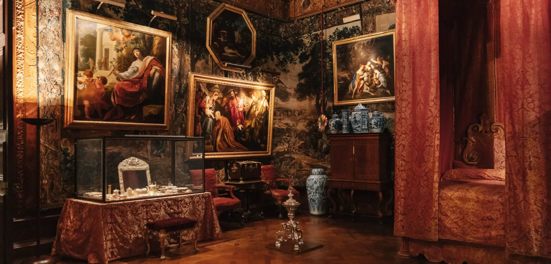 State Bedroom
